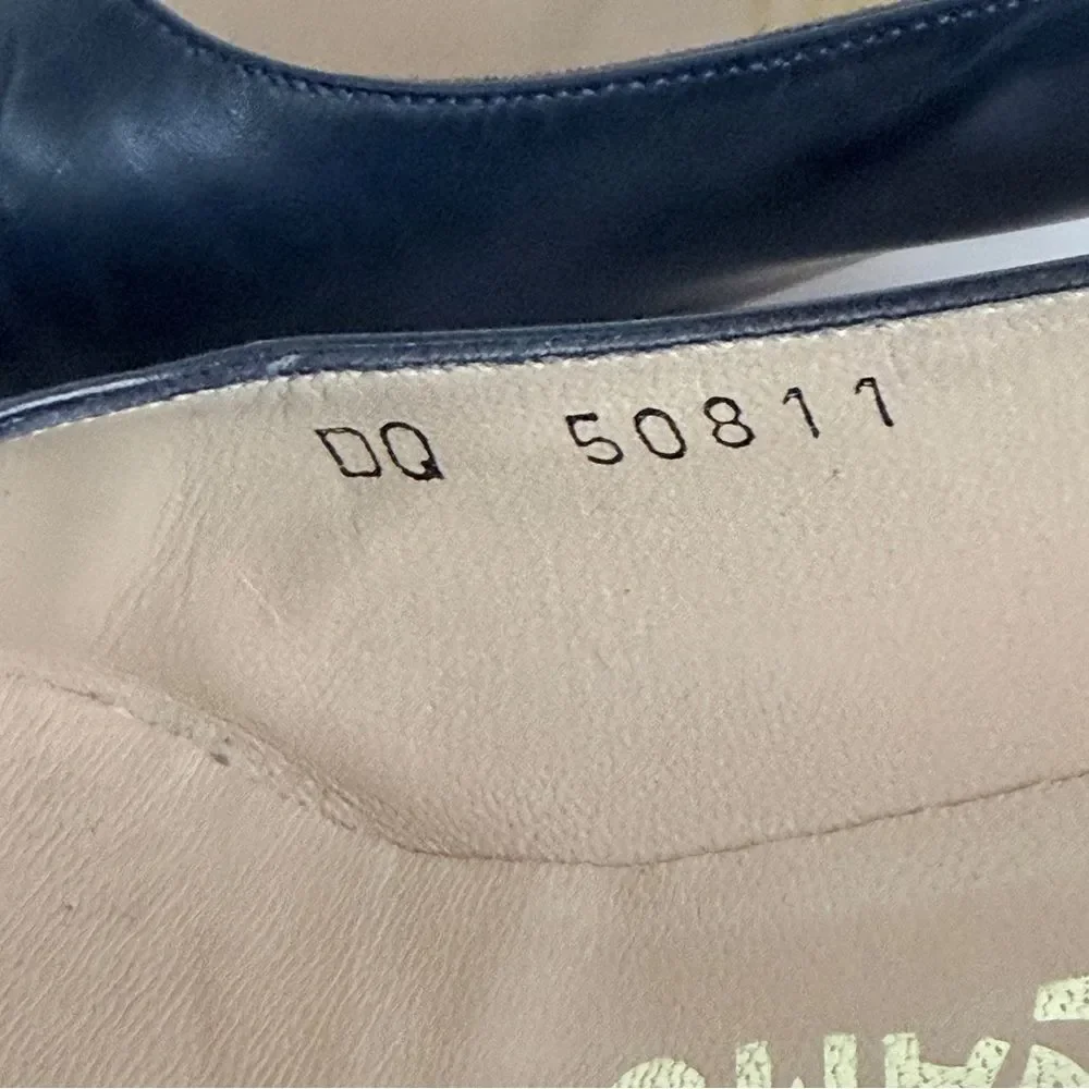 Salvatore Ferragamo Vintage Navy Black Patent Leather Kitten Heels 6.5 IOB